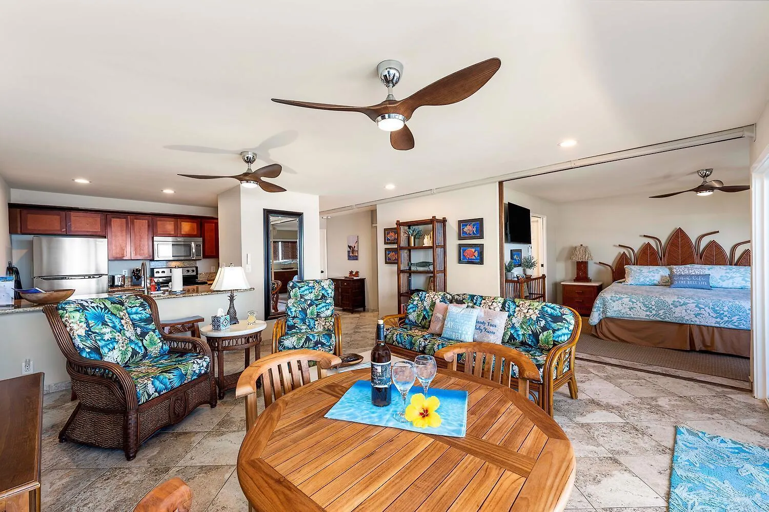Banyan Tree 301: Oceanfront 2/2 Remodeled With Ac Villa Kailua-Kona Feriehus