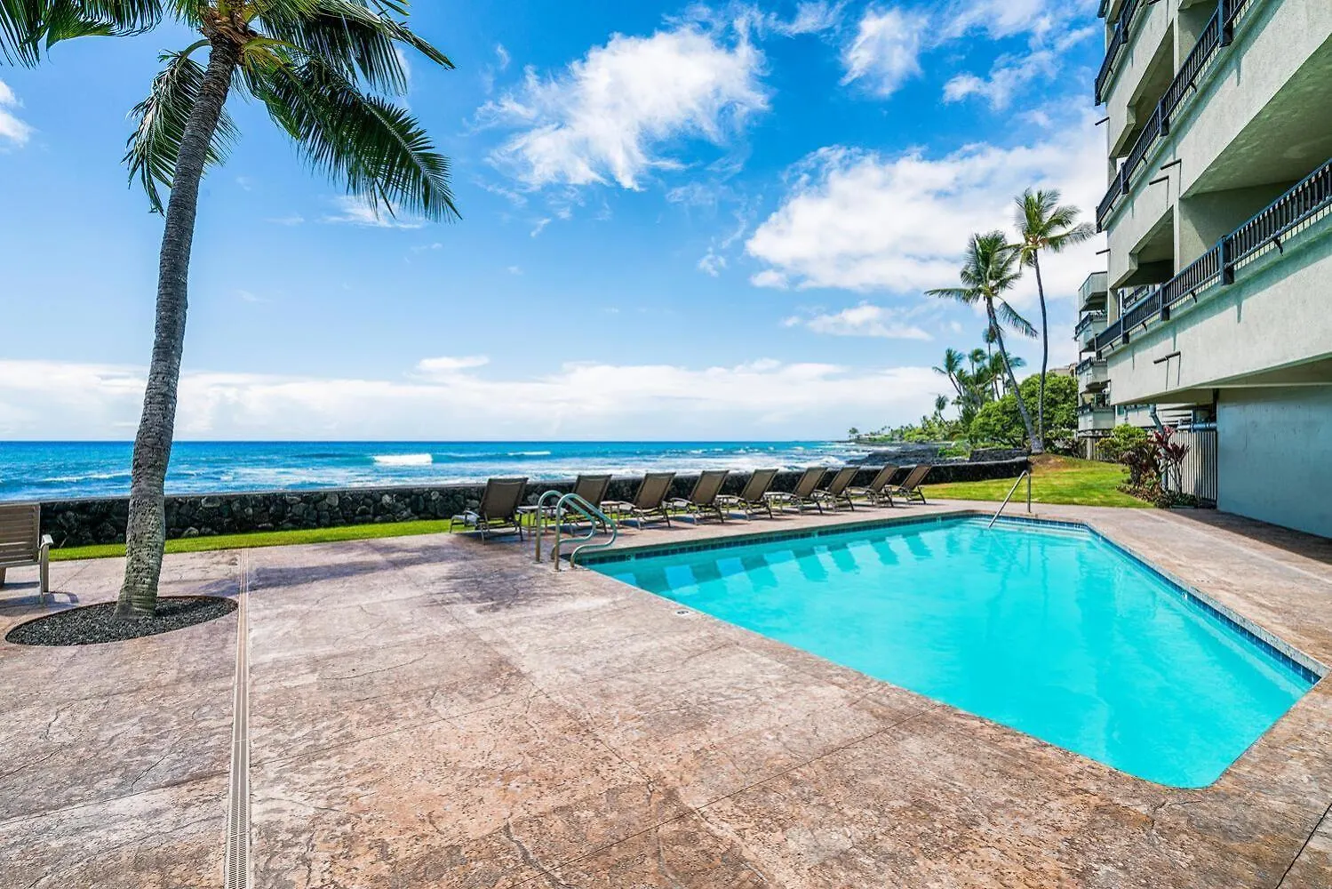 Banyan Tree 301: Oceanfront 2/2 Remodeled With Ac Villa Kailua-Kona 0*,